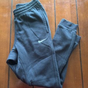 Nike Black Sweatpants Comfortable Athletic Wear